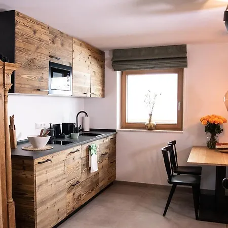 Soho Mountain Gmbh *